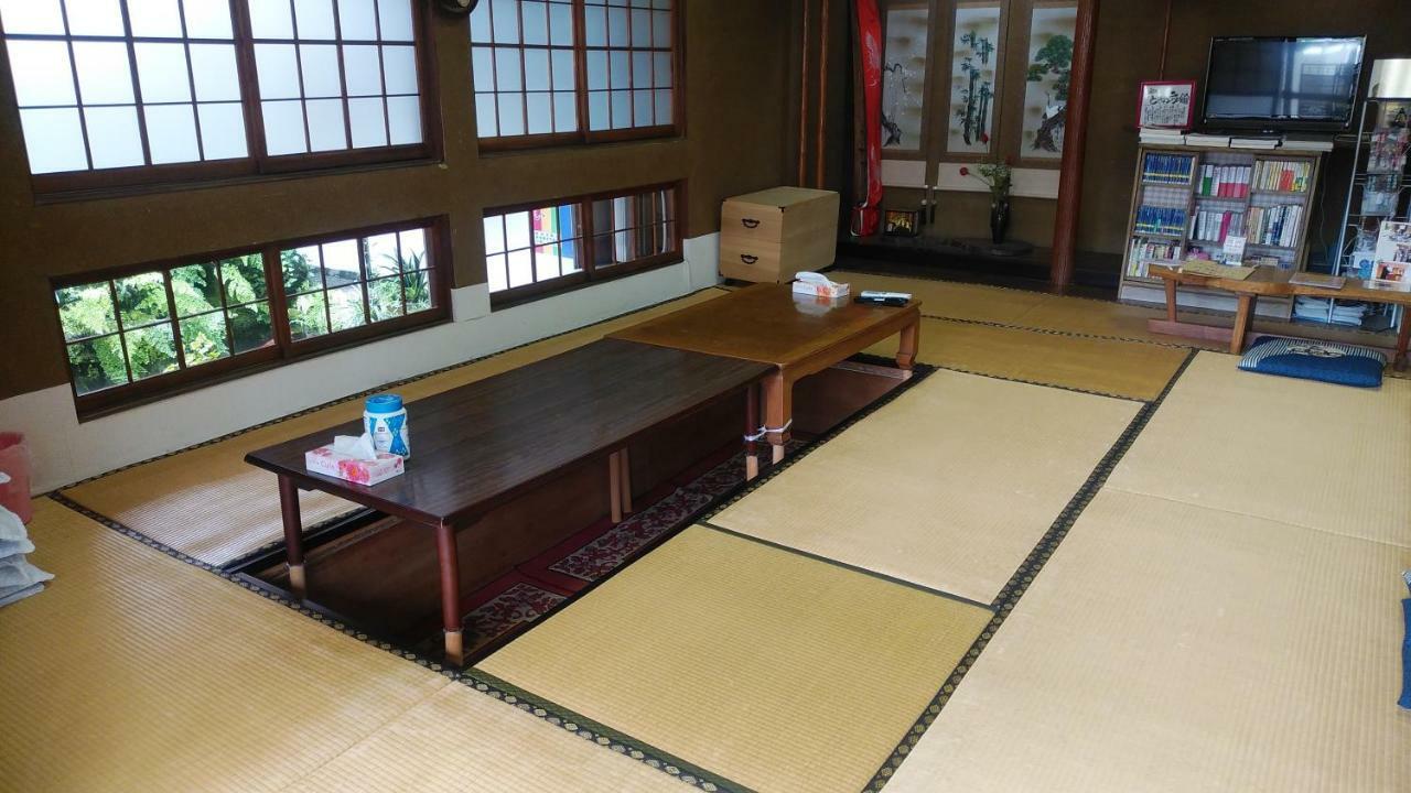 Walking Pilgrimage Hotel Tokiwa Ryokan Ózu Kültér fotó
