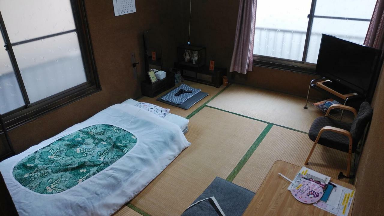 Walking Pilgrimage Hotel Tokiwa Ryokan Ózu Kültér fotó