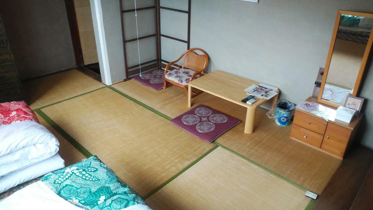 Walking Pilgrimage Hotel Tokiwa Ryokan Ózu Kültér fotó